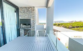 Beachfront Apartment With Wrap Around Terrace In Blouberg, 04 Azul
